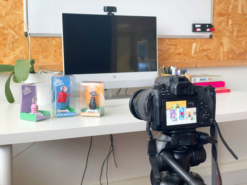 Making Off Marketign Material