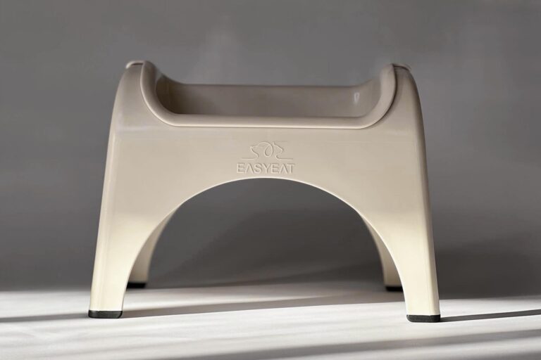 Easy eat pet product design