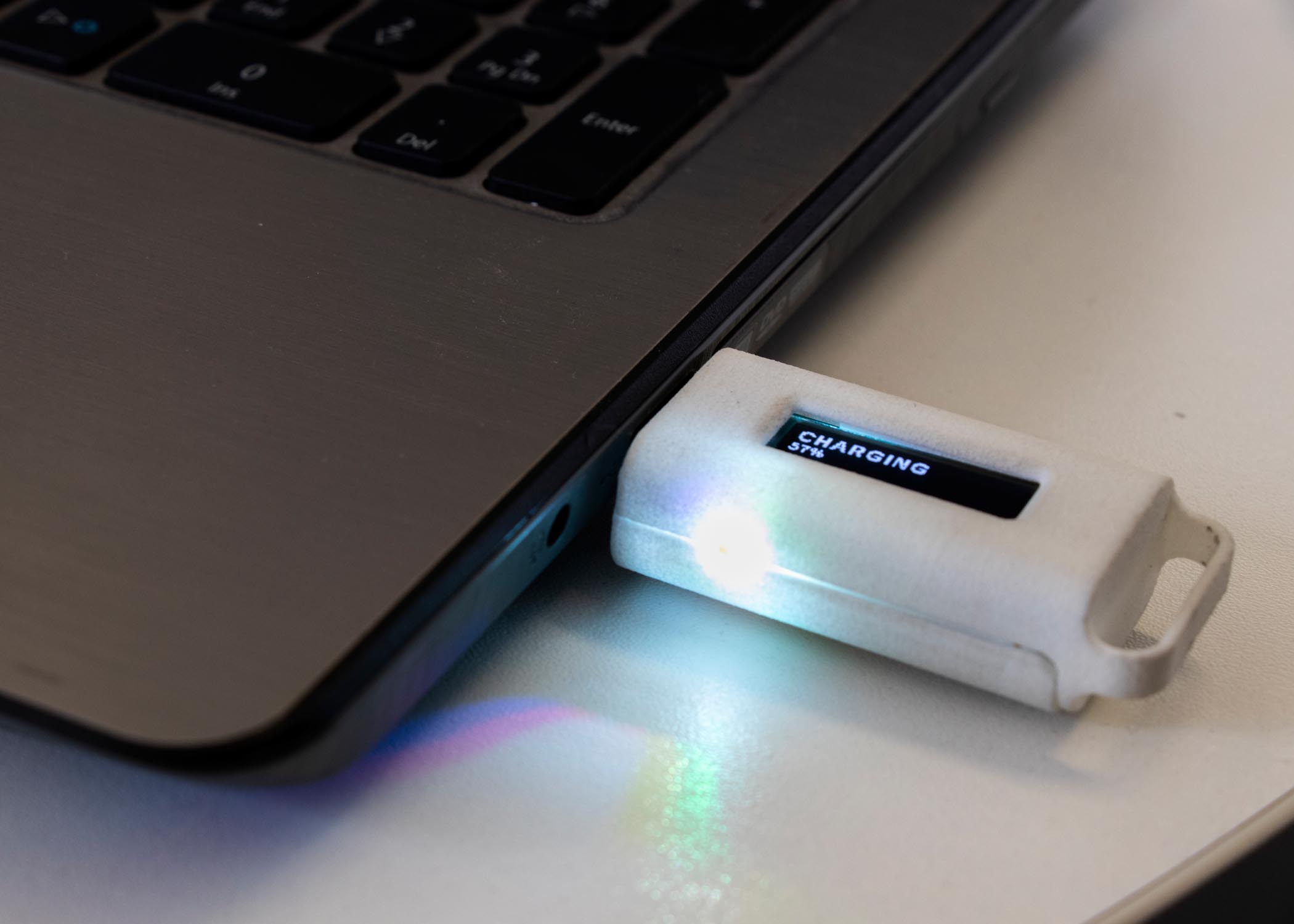 Noti electronic wearable technolody design prototype charging